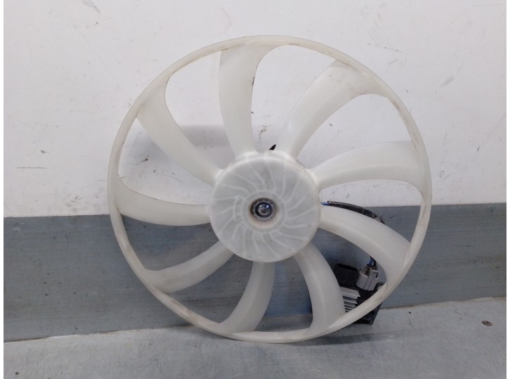 Recambio de electroventilador para toyota yaris 1.5 16v cat referencia OEM IAM 89257499300 4993003810 