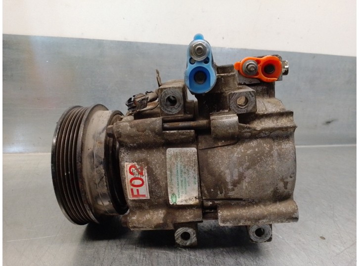 Recambio de compresor aire acondicionado para hyundai trajet (fo) 2.0 gls referencia OEM IAM 977013A571  