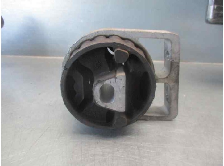Recambio de soporte motor para smart coupe 0.6 turbo cat referencia OEM IAM 0240074T1047 