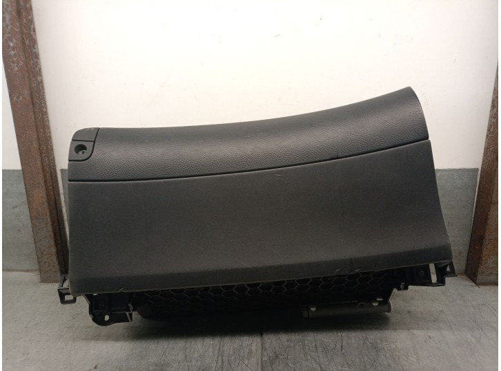 Recambio de guantera para lexus gs (_s19_) 450h (grs191_, gws191_) referencia OEM IAM 5555030361 5555030371E0 5555030371