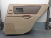 Recambio de guarnecido puerta trasera derecha para cadillac srx v6 elegance referencia OEM IAM 1GA0371481 10393544 