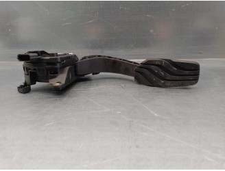 Recambio de potenciometro pedal para dacia duster ii 1.3 tce cat referencia OEM IAM 180108467R  HELLA