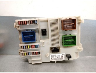 Recambio de caja reles / fusibles para volvo xc70 ii (136) d4 awd referencia OEM IAM 31412971AA 