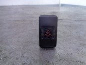 Replacement hazard warning switch for Hyundai Trajet (FO) 2.0 GLS OEM IAM reference 864W0140 937903A000 