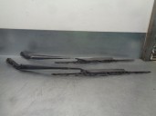Replacement front right wiper arm for Cadillac SRX V6 Elegance OEM IAM reference 88958239 88958241 