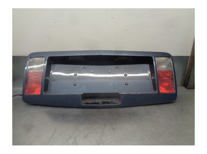 Recambio de piloto trasero central para cadillac srx v6 elegance referencia OEM IAM 15930602 61A56620003 VALEO