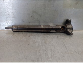 Recambio de inyector para mercedes-benz vito caja cerrada 6.03 2.1 cdi referencia OEM IAM A6510704987 A6510704987 