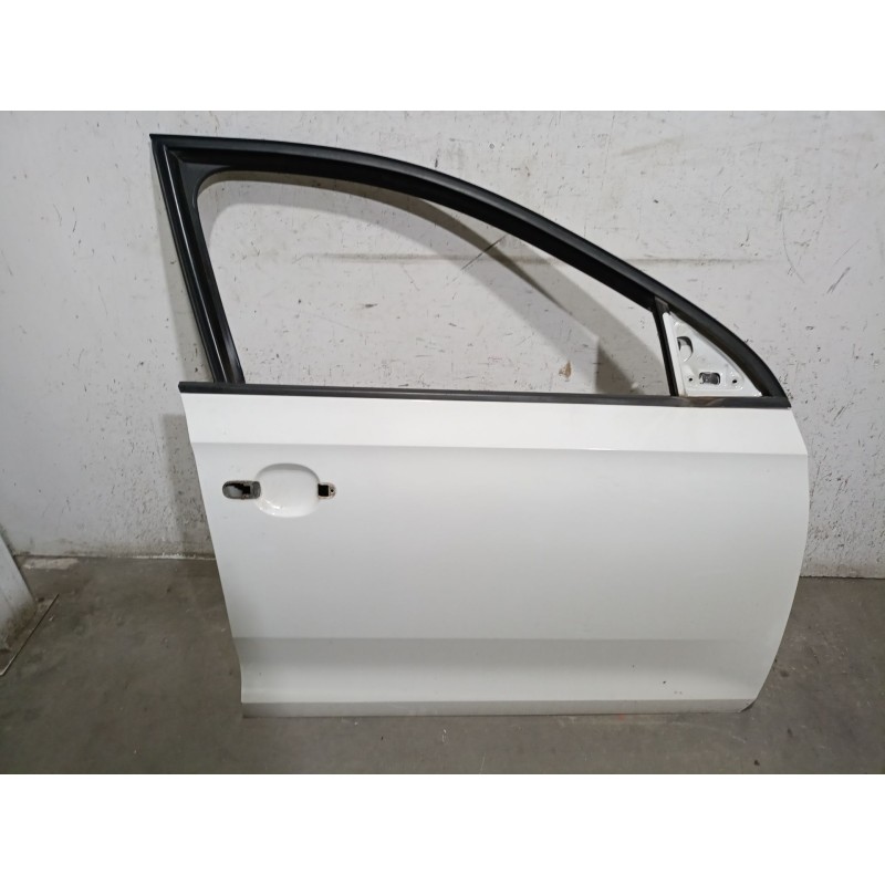 Recambio de puerta delantera derecha para skoda rapid (nh3, nk3, nk6) 1.6 tdi referencia OEM IAM 5JA831052C 5JA831052C 