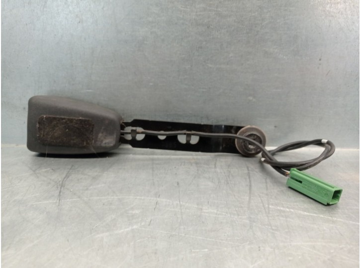 Recambio de enganche cinturon para volvo xc70 ii (136) d4 awd referencia OEM IAM 3136978 8623450 