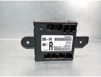 Recambio de centralita cierre para lancia voyager monospace (404_) 2.8 crd (rt, 53) referencia OEM IAM 05026862AE CONTINETAL