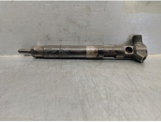 Recambio de inyector para mercedes-benz vito caja cerrada 6.03 2.1 cdi referencia OEM IAM A6510704987 A6510704987 