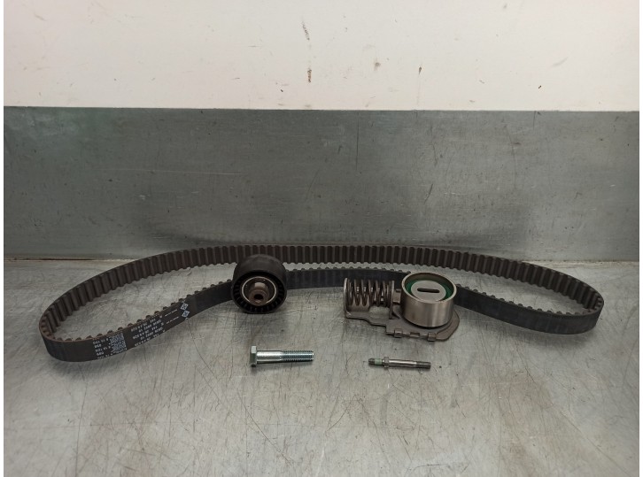 Recambio de kit distribucion para peugeot 605 referencia OEM IAM 530011510  