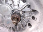 Recambio de caja cambios para kia carnival 2.9 crdi cat referencia OEM IAM 4300038050  Y060710275 WIA