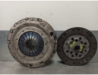 Recambio de kit embrague para mercedes-benz clase c (w202) berlina 1.8 16v cat referencia OEM IAM A0052505504 122021210 LUK