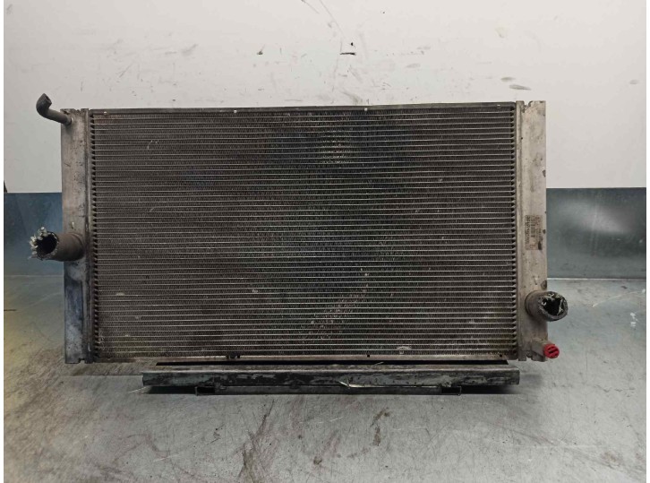 Recambio de radiador agua para volvo c30 2.4 20v diesel referencia OEM IAM 3M518005DB M5219001 BEHR