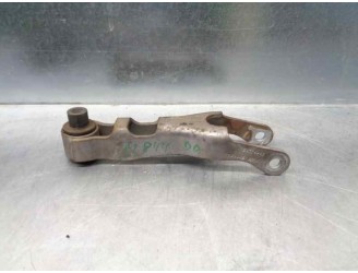 Recambio de soporte motor derecho para volvo c30 2.4 20v diesel referencia OEM IAM 30778943 30742943 