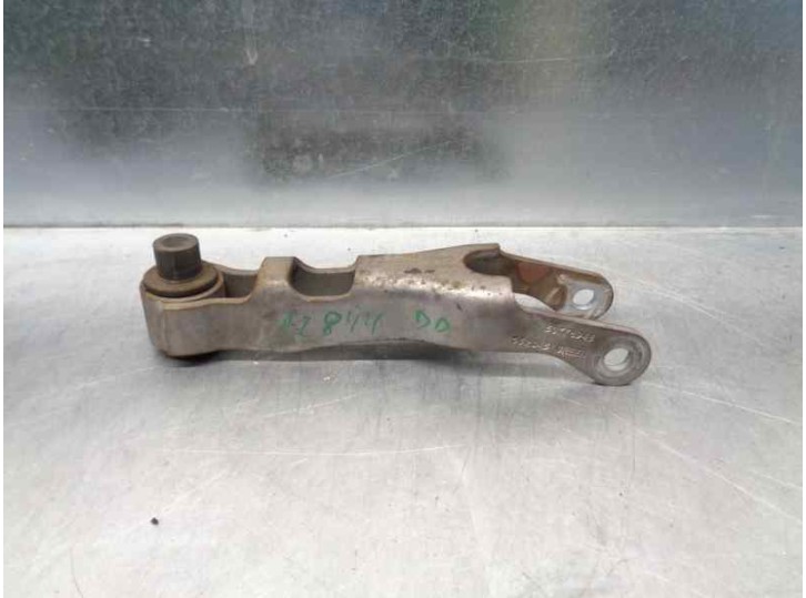 Recambio de soporte motor derecho para volvo c30 2.4 20v diesel referencia OEM IAM 30778943 30742943 