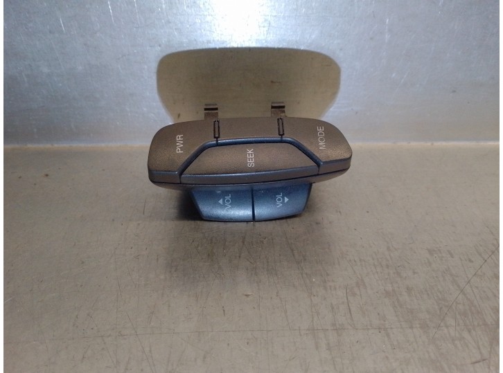 Recambio de mando radio volante para chevrolet epica 2.0 diesel cat referencia OEM IAM 96645122 