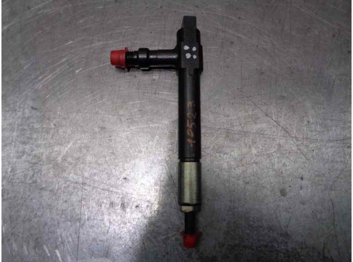Replacement injector for Mazda Premacy (CP) 2.0 turbodiesel CAT OEM IAM reference RF4F13H50 DENSO