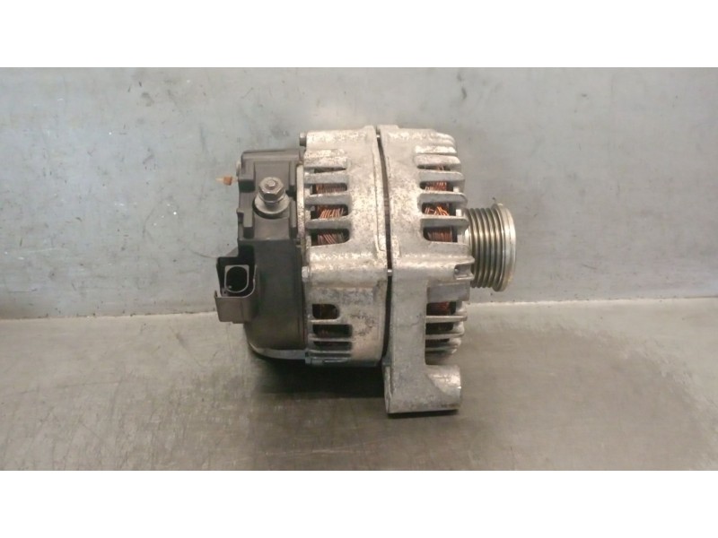 Recambio de alternador para bmw 5 touring (f11) 520 d referencia OEM IAM 8507624 12318507625 2608669F