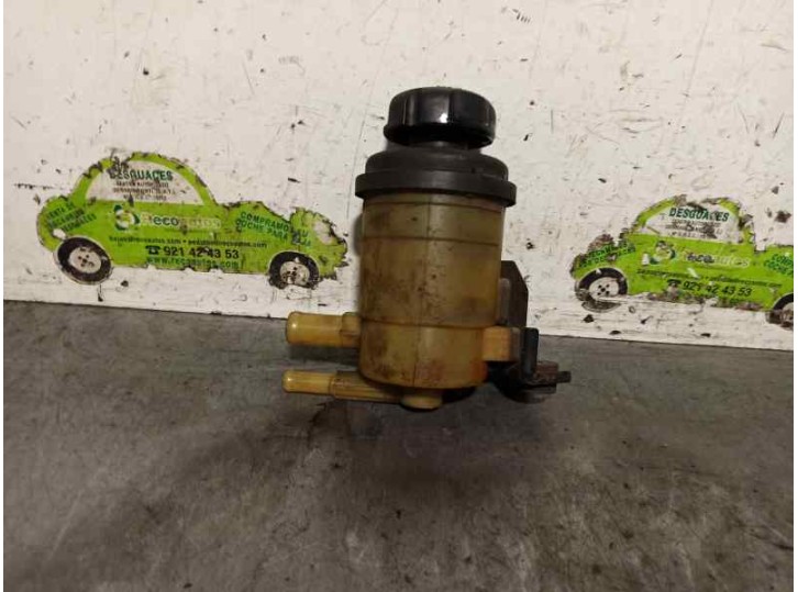 Recambio de deposito servo para kia carens (un) 2.0 crdi referencia OEM IAM 571502G000 