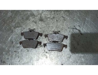 Recambio de pastillas de freno para opel astra gtc 1.6 16v referencia OEM IAM   