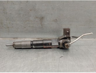 Replacement injector for Subaru Legacy V Station Wagon (BR) 2.0 D AWD OEM IAM reference 16613AA040 03S02715 DENSO