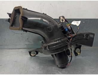 Recambio de motor calefaccion para peugeot 5008 active referencia OEM IAM 9683441680 T5157001 BEHR