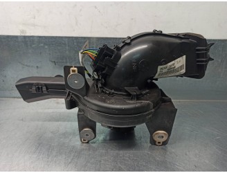 Recambio de motor calefaccion para peugeot 5008 active referencia OEM IAM 9683441680 T5157001 BEHR