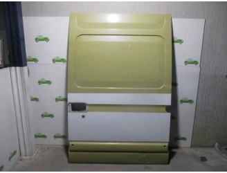 Recambio de puerta lateral corredera izquierda para renault master desde ´98 2.8 tdi referencia OEM IAM 1969890 BLANCA Y MARRON 