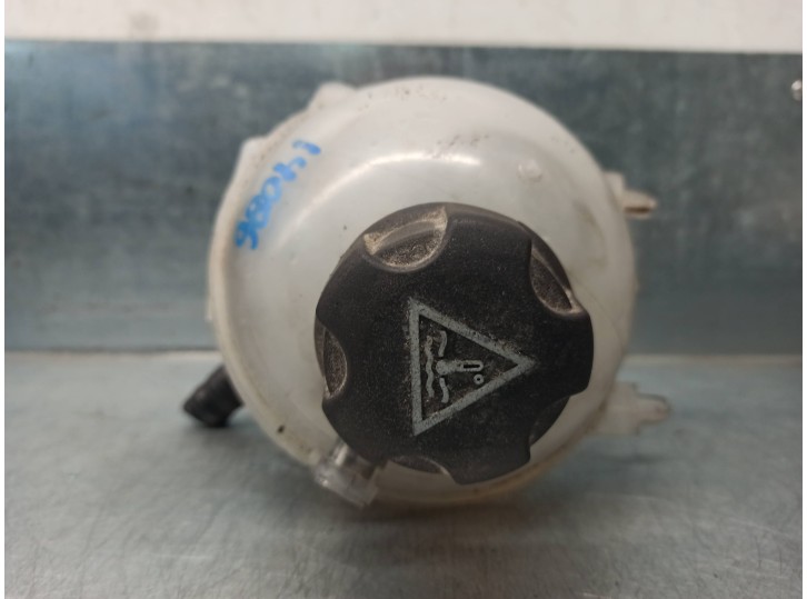 Recambio de deposito expansion para peugeot 5008 active referencia OEM IAM 9684527680 9654310780 