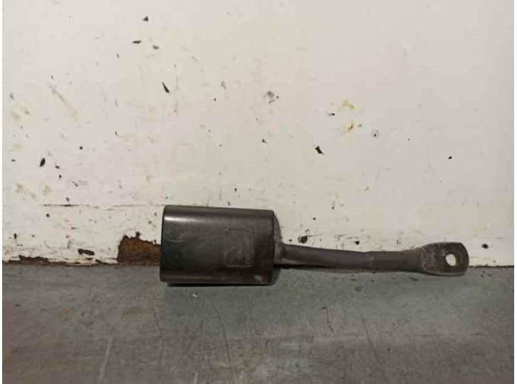 Recambio de enganche cinturon para alfa romeo 156 sportwagon crosswagon q4 referencia OEM IAM 10449790  