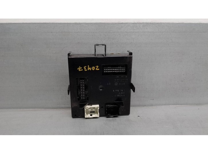 Recambio de caja reles / fusibles para renault laguna ii (bg0) 2.2 dci turbodiesel referencia OEM IAM 8200206771 55RDFB023 