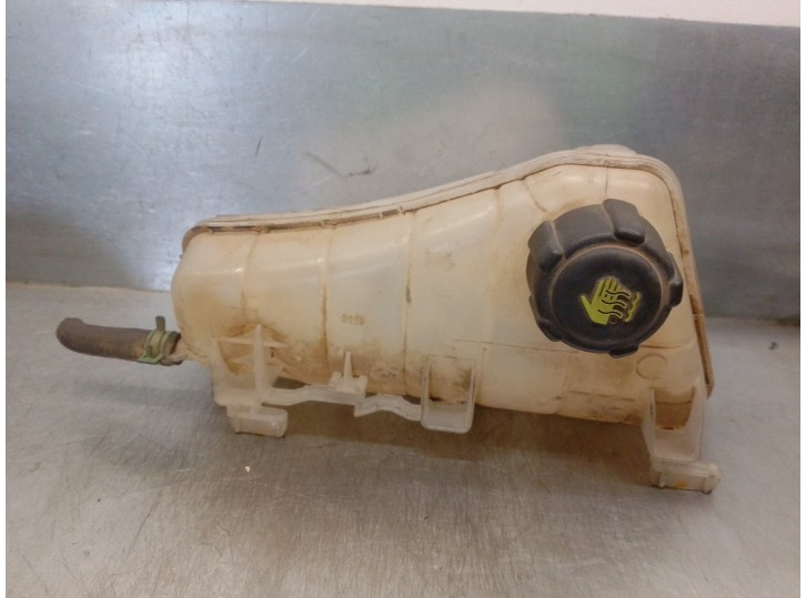 Recambio de deposito expansion para renault kangoo 1.5 dci diesel fap referencia OEM IAM 8200455786 8200455786 MARKIV