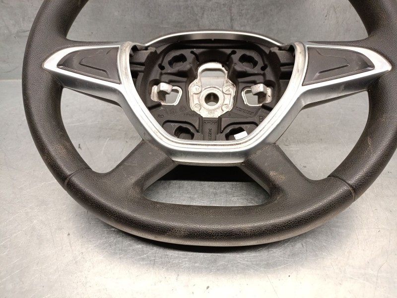 Recambio de volante para dacia sandero ii 1.0 sce 75 (b8jc, b8jd) referencia OEM IAM 484001085R 484001085R 