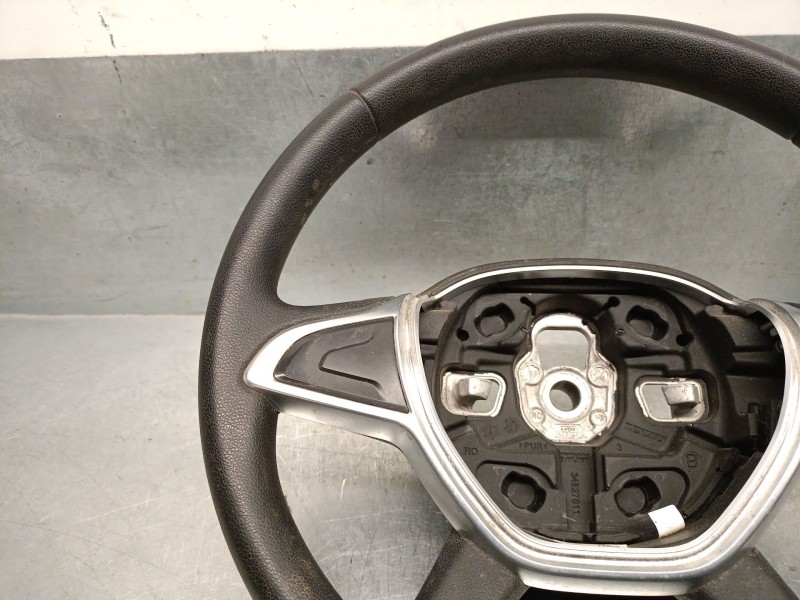 Recambio de volante para dacia sandero ii 1.0 sce 75 (b8jc, b8jd) referencia OEM IAM 484001085R 484001085R 