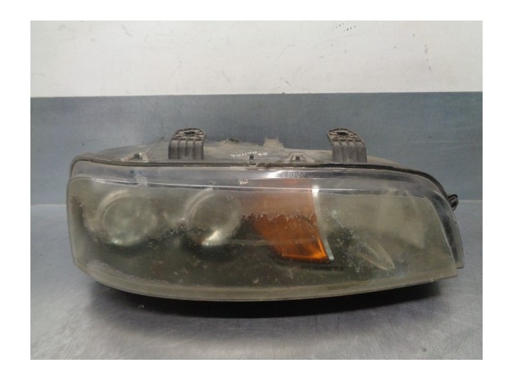 Replacement right headlight for Fiat Punto sedan (188) 1.2 CAT OEM IAM reference 46814548 
