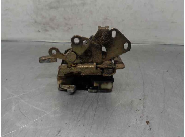 Recambio de cerradura puerta delantera izquierda para iveco c35 (1997 - ...) 2.8 referencia OEM IAM 93924714  2 PUERTAS