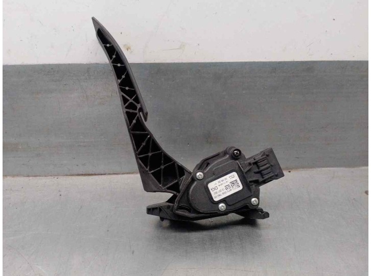 Recambio de potenciometro pedal para opel insignia berlina 1.6 cdti dpf referencia OEM IAM 13237352 6PV00976500 HELLA