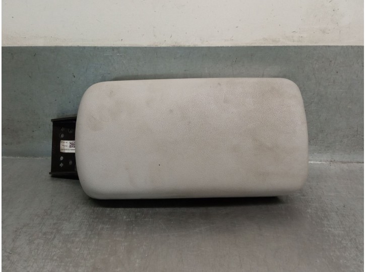 Recambio de apoyabrazos central para hyundai kona (os, ose, osi) 1.6 t-gdi referencia OEM IAM 84660DD000 84660DD000 