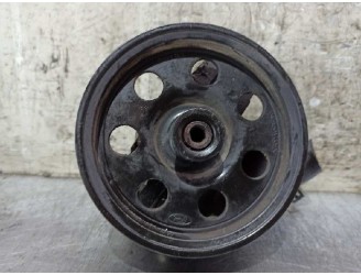 Replacement power steering pump for Ford Focus Saloon (CAK) 1.8 TDCi Turbodiesel CAT OEM IAM reference HBDFX 
