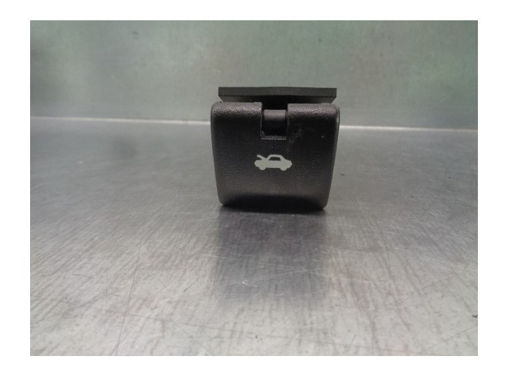 Recambio de cerradura capot para cadillac srx v6 elegance referencia OEM IAM   