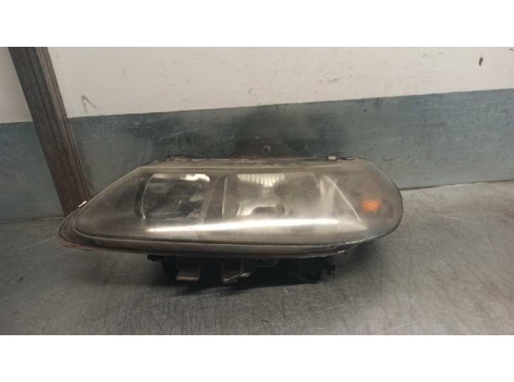 Recambio de faro izquierdo para renault laguna (b56) 1.9 dti diesel cat referencia OEM IAM 7701047879 5 PUERTAS