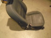 Recambio de asiento delantero izquierdo para ford focus lim. (cb4) titanium referencia OEM IAM TELA GRIS OSCURO 5 PUERTAS