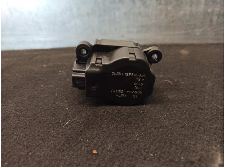 Recambio de motor calefaccion para ford focus berlina (cap) 1.6 tdci cat referencia OEM IAM 3M5H19E616AA  