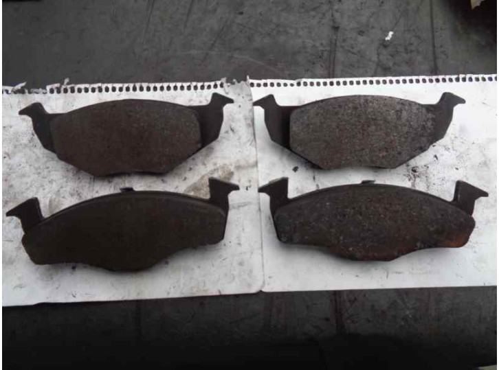 Recambio de pastillas de freno para volkswagen polo berlina (6n1) 1.6 referencia OEM IAM   
