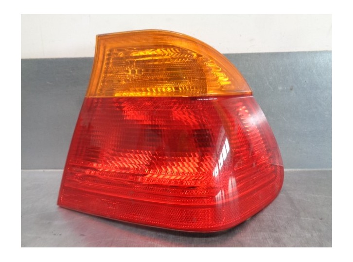 Recambio de piloto trasero derecho para bmw serie 3 berlina (e46) 320d referencia OEM IAM 8364922 