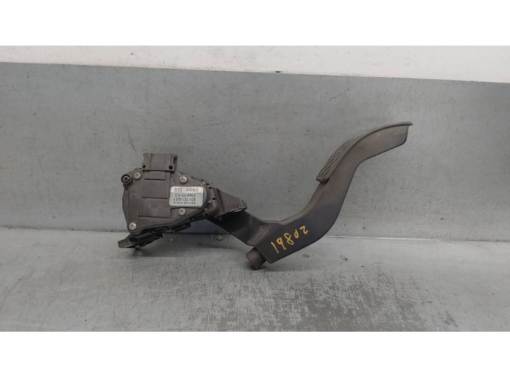Recambio de potenciometro pedal para skoda superb (3u4) 1.9 tdi referencia OEM IAM 8D1721523F 6PV00837603 HELLA