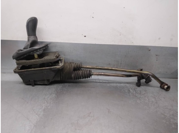 Recambio de palanca cambio para skoda superb (3u4) 1.9 tdi referencia OEM IAM 4B0711025E 8D0711025AC 