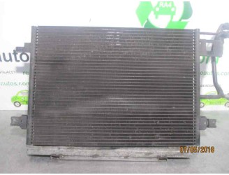 Replacement air conditioning condenser / radiator for Volkswagen Passat saloon (3B2) 1.9 TDI OEM IAM reference 8D0260401H